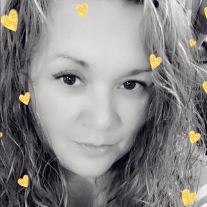 Meet your Posher, Carrie